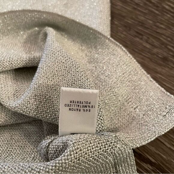 St. John sleeveless silver sweater - Picture 8 of 11